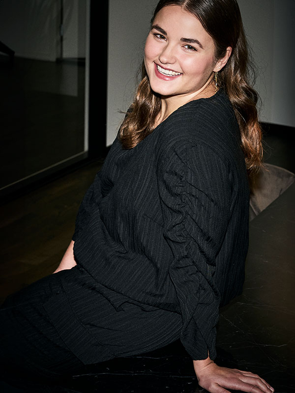 ADGINNIE - Plus Size Housut fra Adia