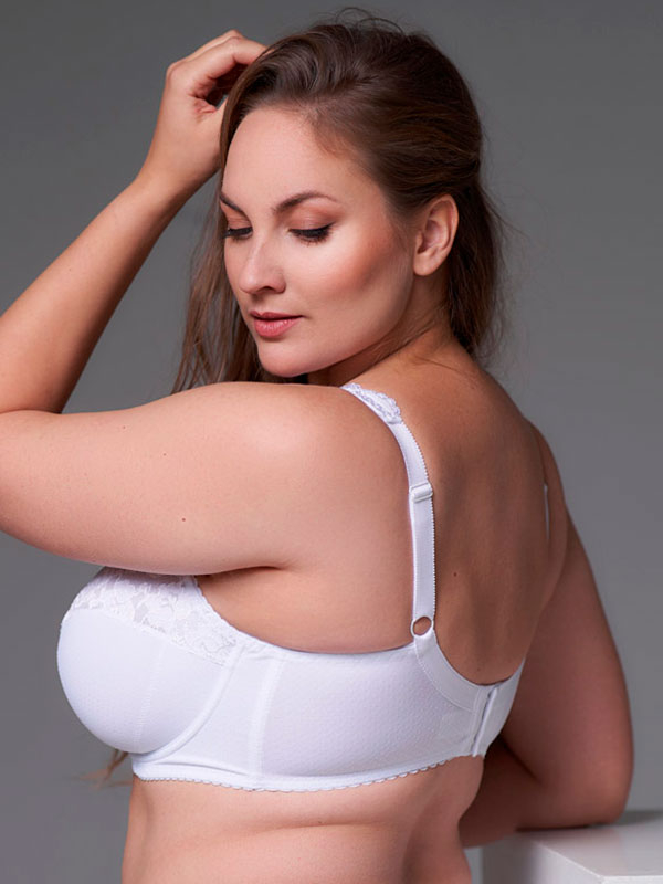 BEATE PLAIN - Plus Size Kaaret liivit fra Plaisir