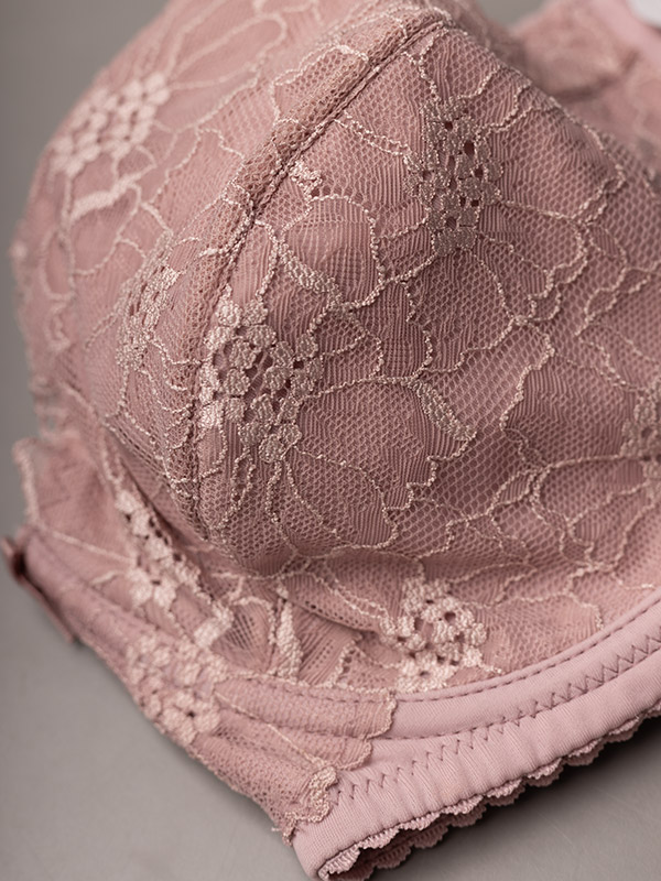 BEATE BLUSH - Plus Size Kaaret liivit fra Plaisir