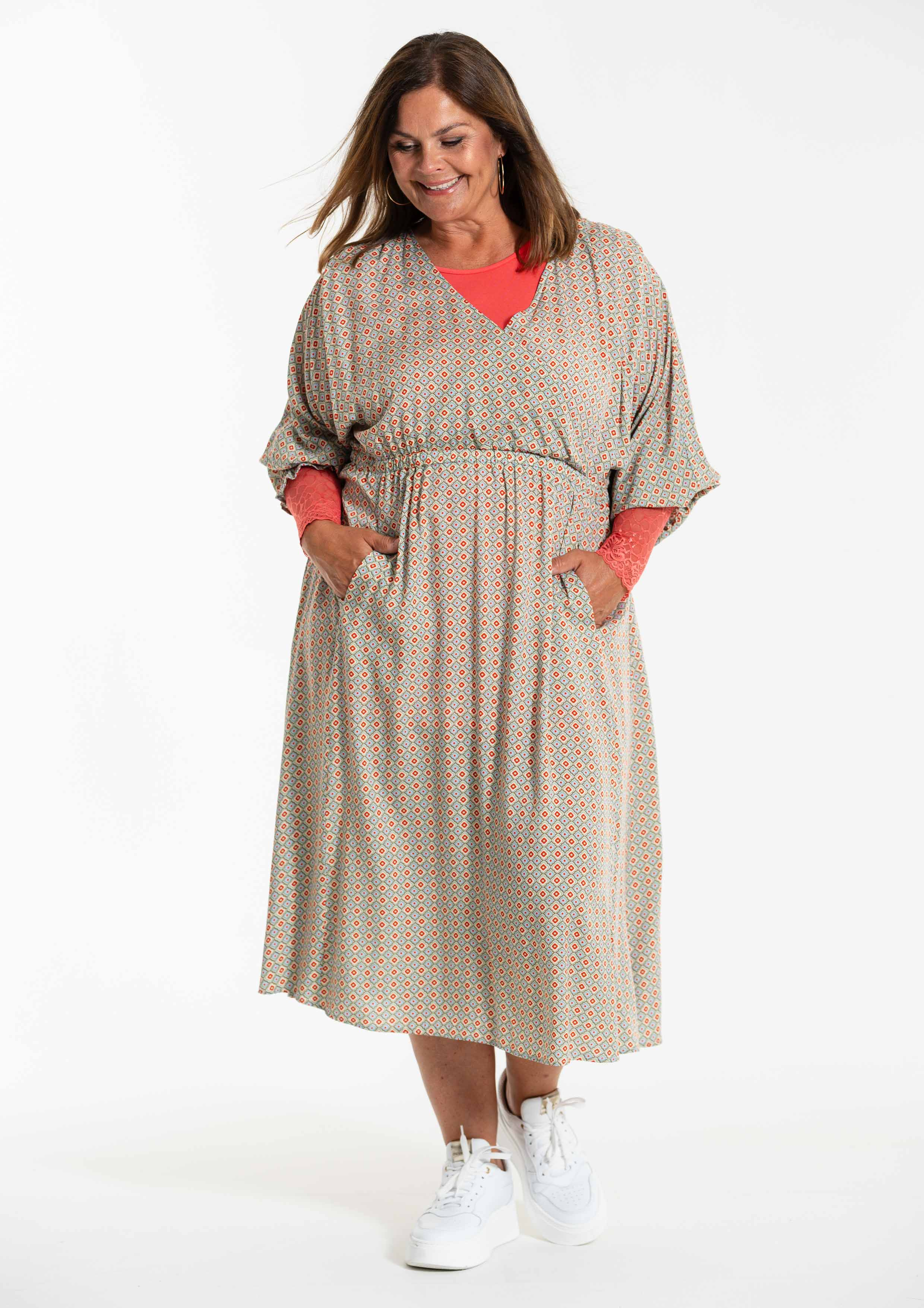 BRIGITT - Plus Size Mekko fra Gozzip