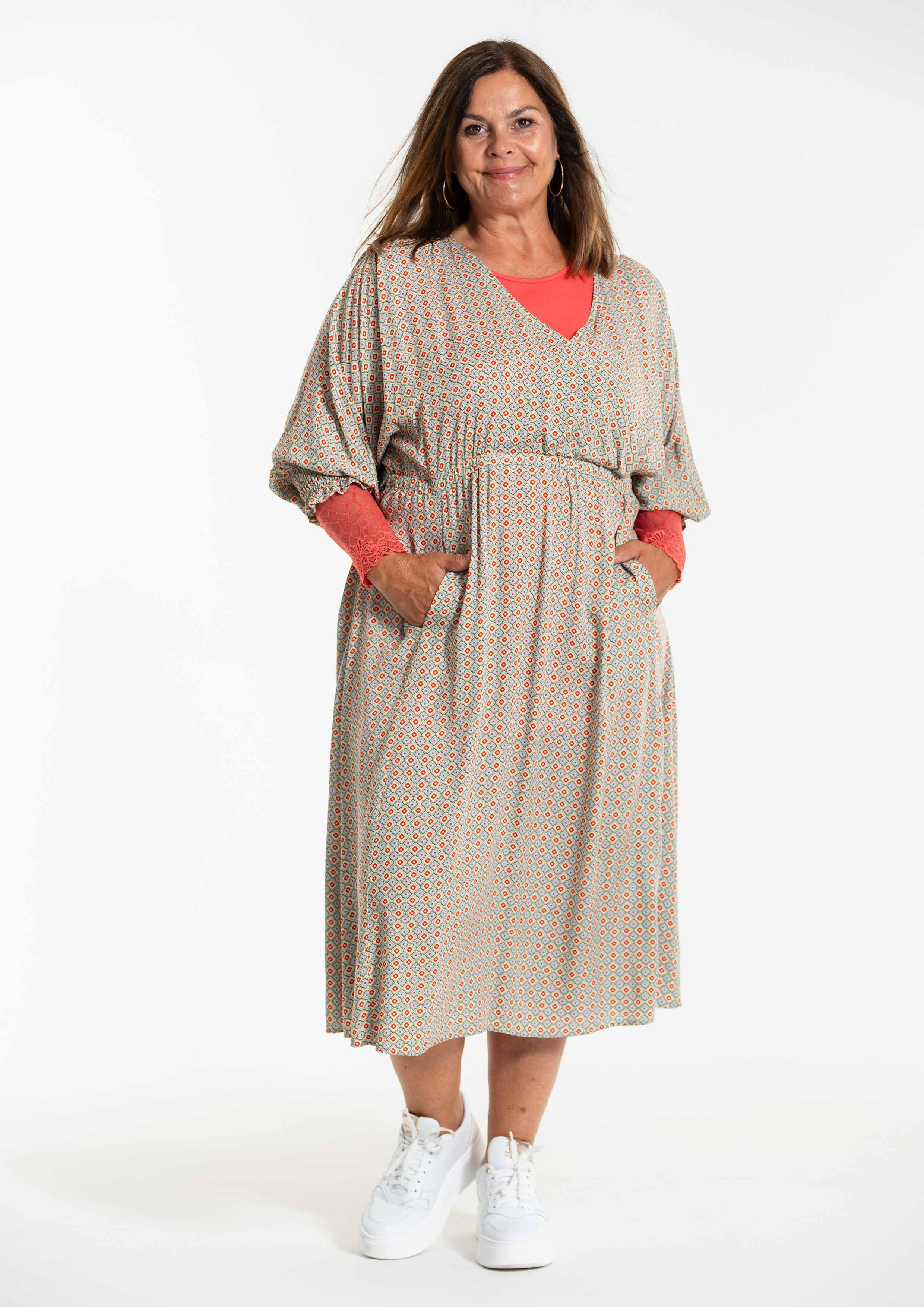 BRIGITT - Plus Size Mekko fra Gozzip