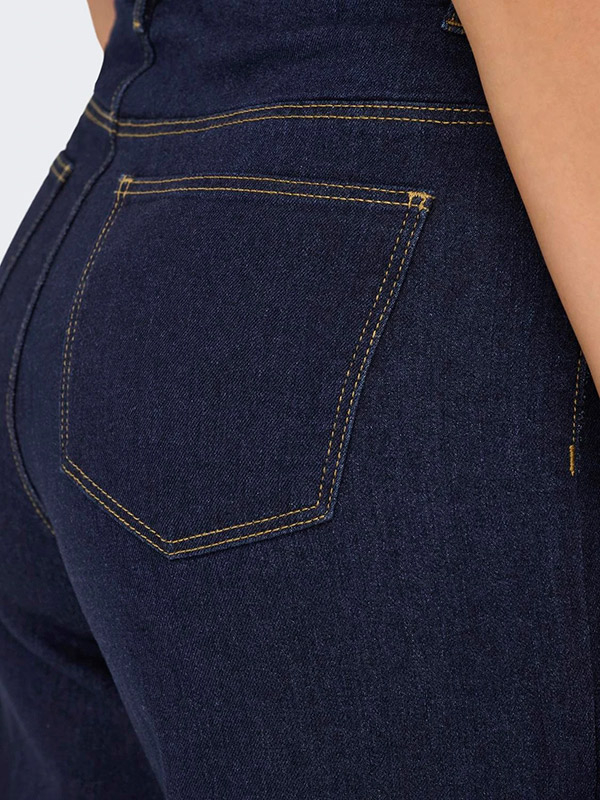 CARMADISON - Plus Size Farkut fra Only Carmakoma