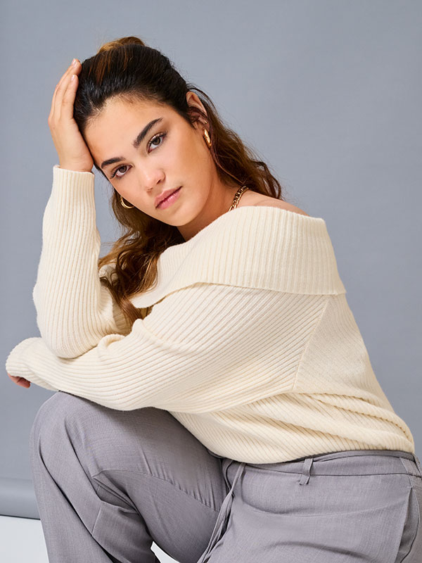 CARKATIA - Plus Size Villapaita fra Only Carmakoma