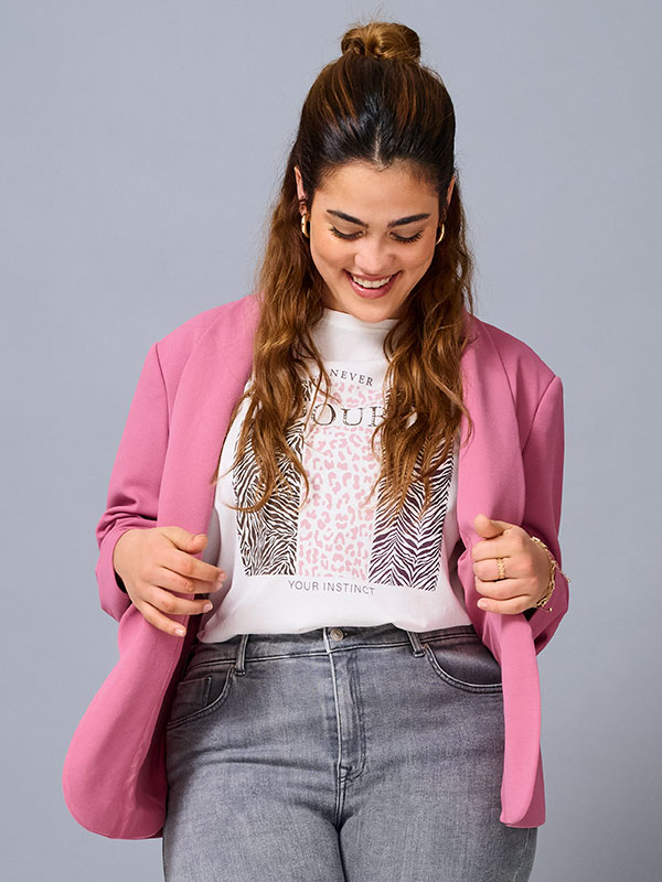 CAREVI - Plus Size Bleiseri fra Only Carmakoma