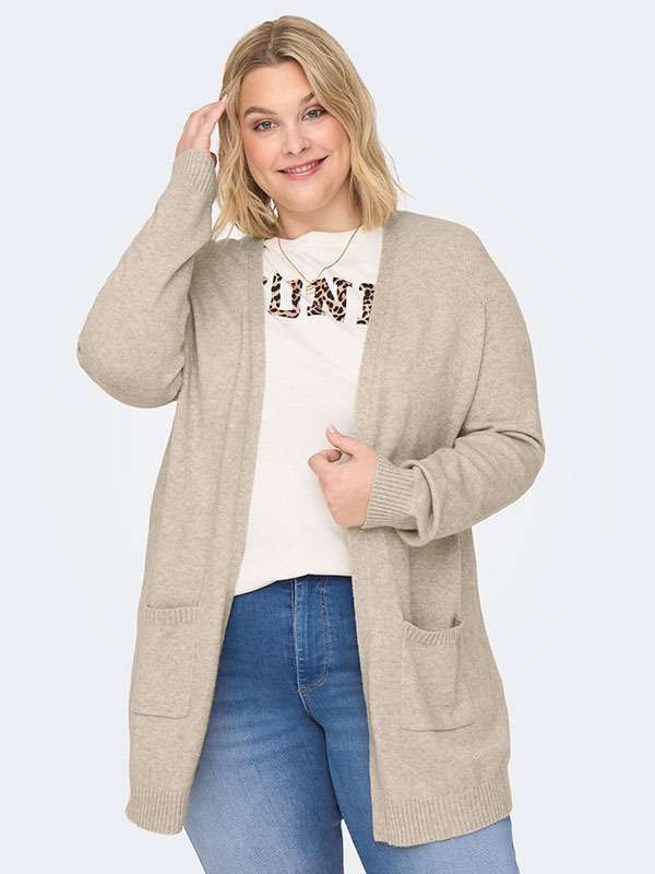 CARESLY - Plus Size Neuletakki fra Only Carmakoma