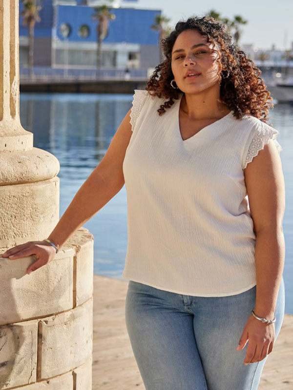 CARTHYRA - Plus Size Pusero fra Only Carmakoma