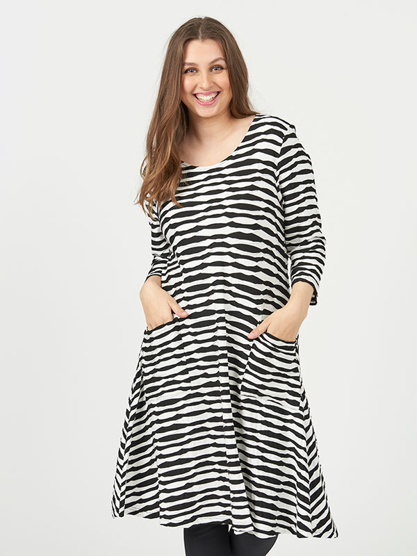 KITTY  - Plus Size Mekko fra Pont Neuf
