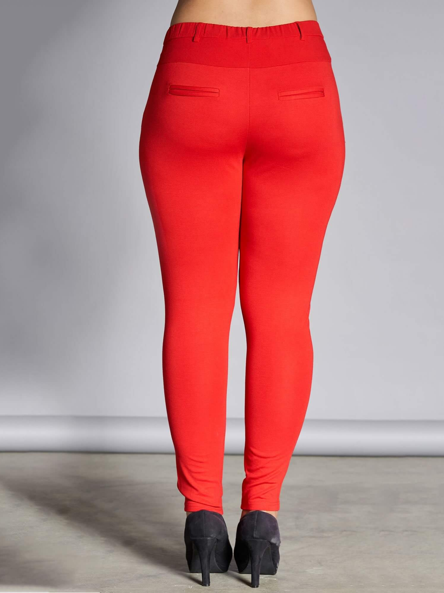 SALLY - Plus Size Housut fra Studio