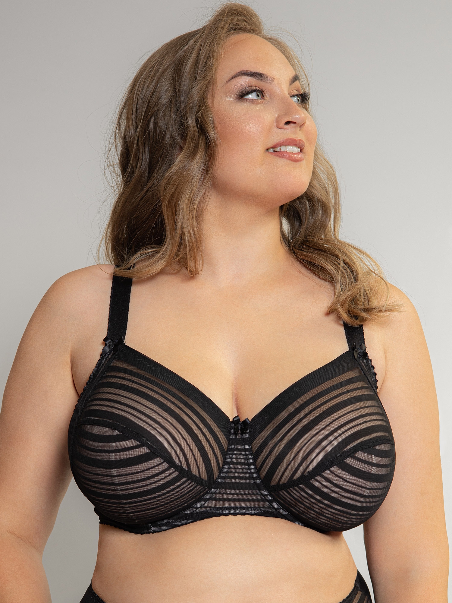 ZOE - Plus Size Kaaret liivit fra Plaisir