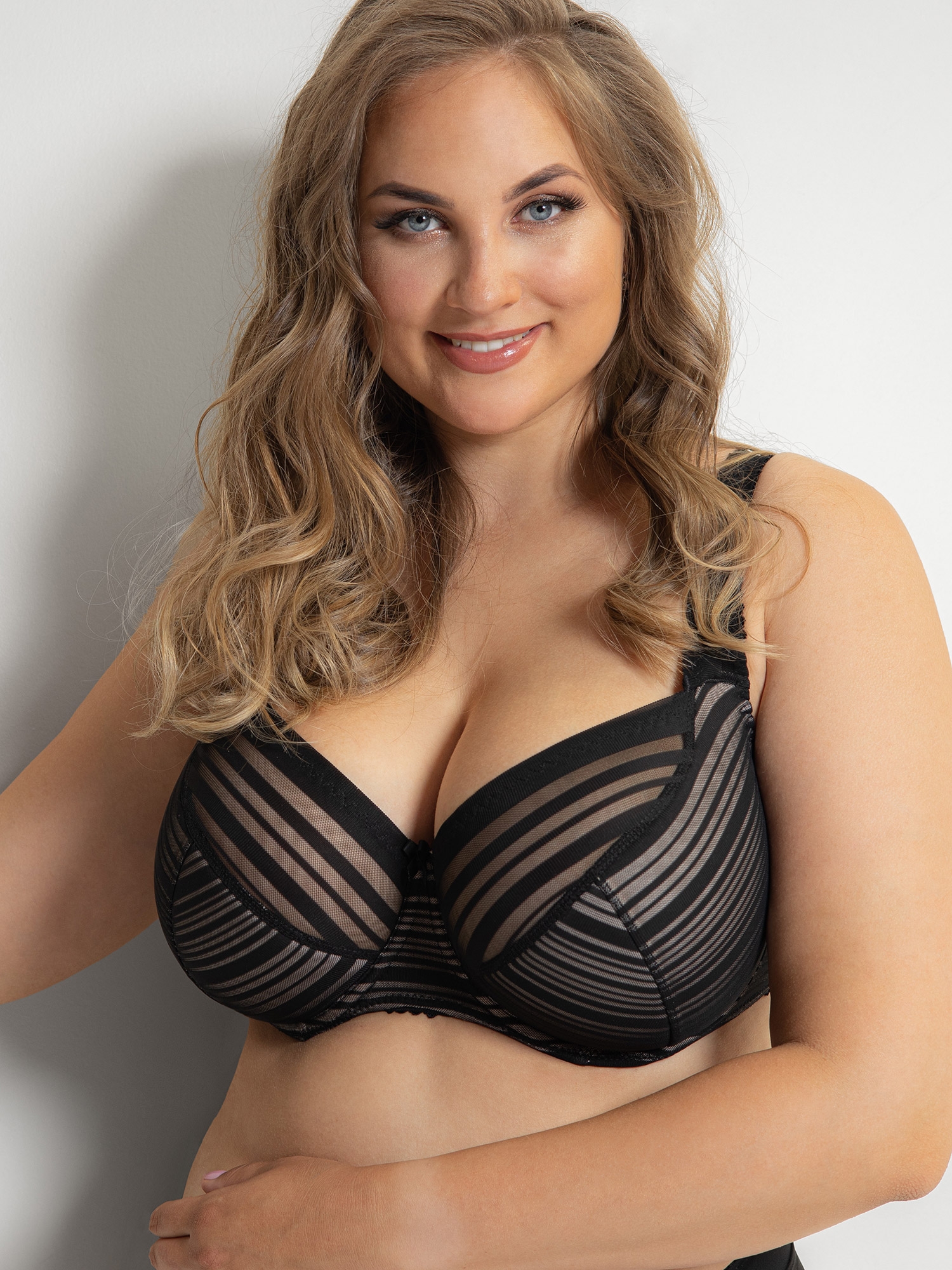 ZOE PUSH UP - Plus Size Kaaret liivit fra Plaisir