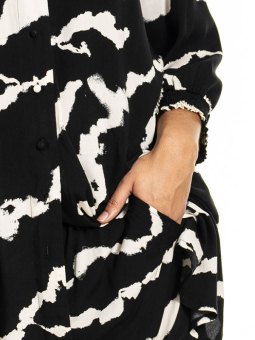 Studio S246821-Black/Whitecloud