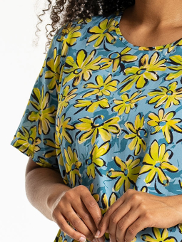 Studio S252842-Blueyellowgreenflowers