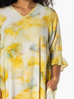 Studio S253851-Yellowclouds