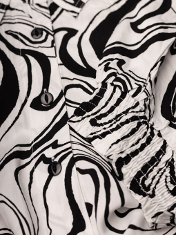 Studio S253854-WhitewithBlackzebra